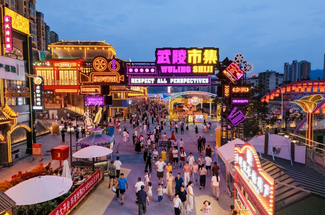 快來，帶您過把“演員癮”！限時(shí)片場開放、沉浸諜戰(zhàn)體驗(yàn)